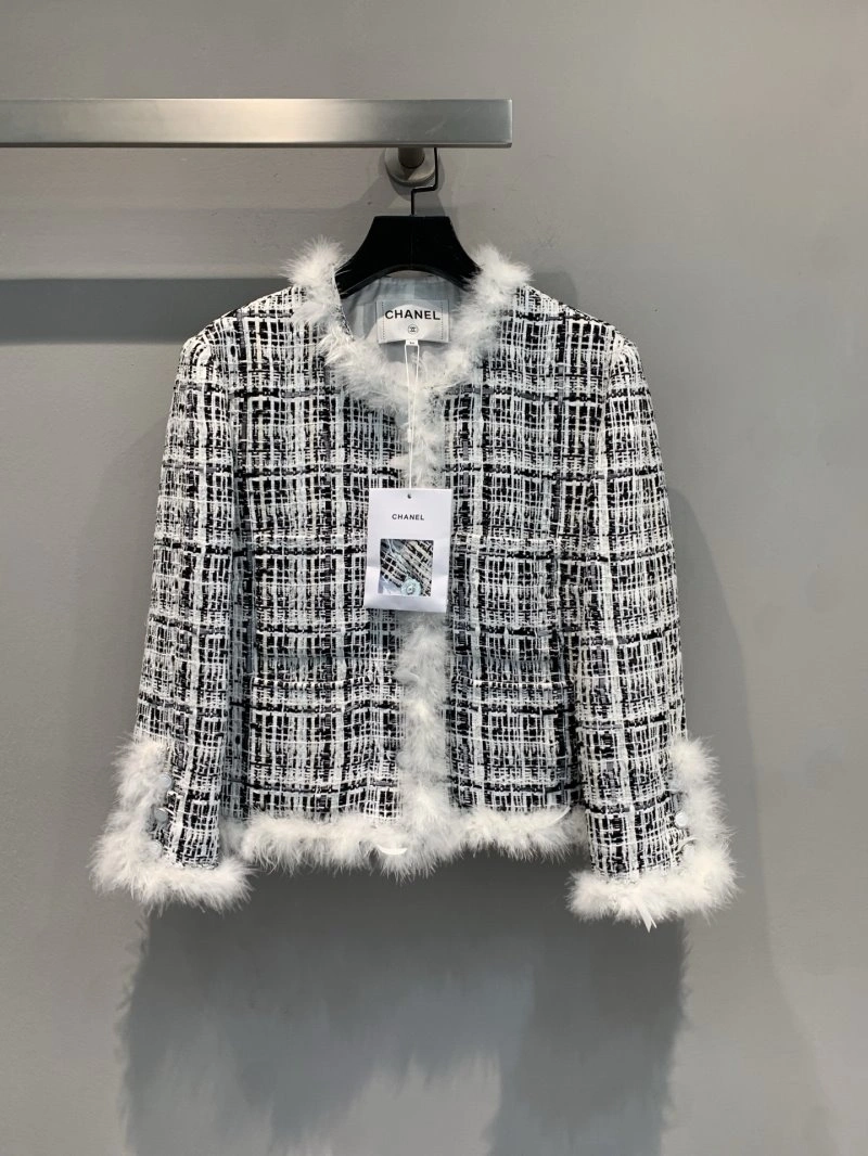 Chanel Outwear AllSeason 108166