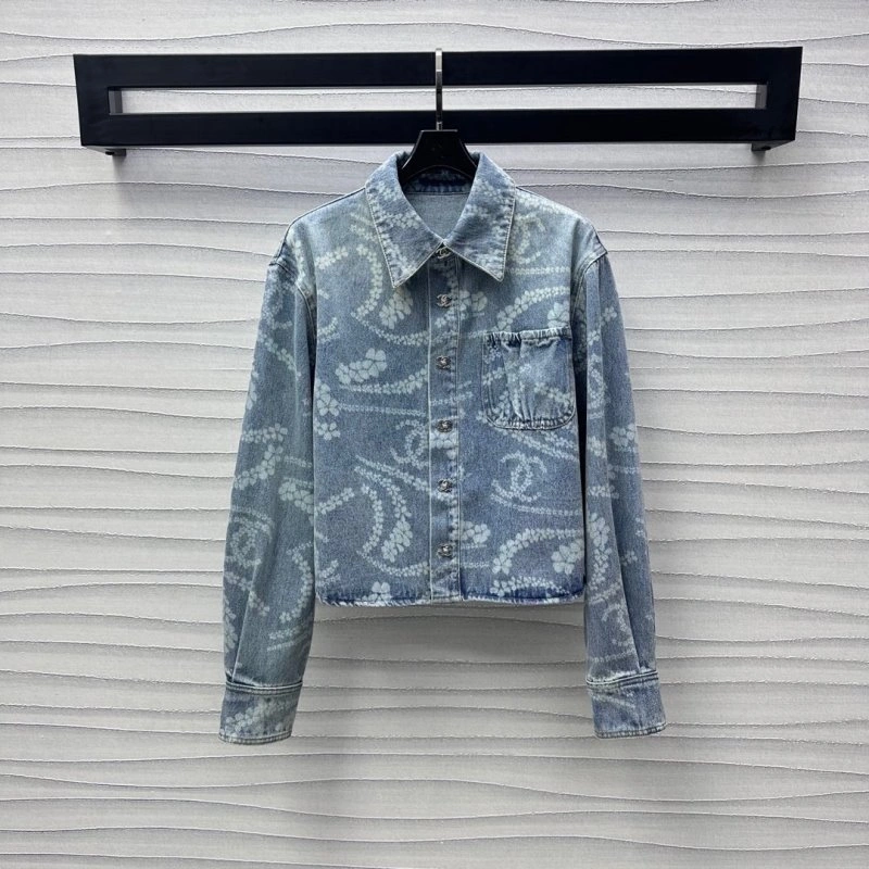 Chanel Outwear Fashionable 108145