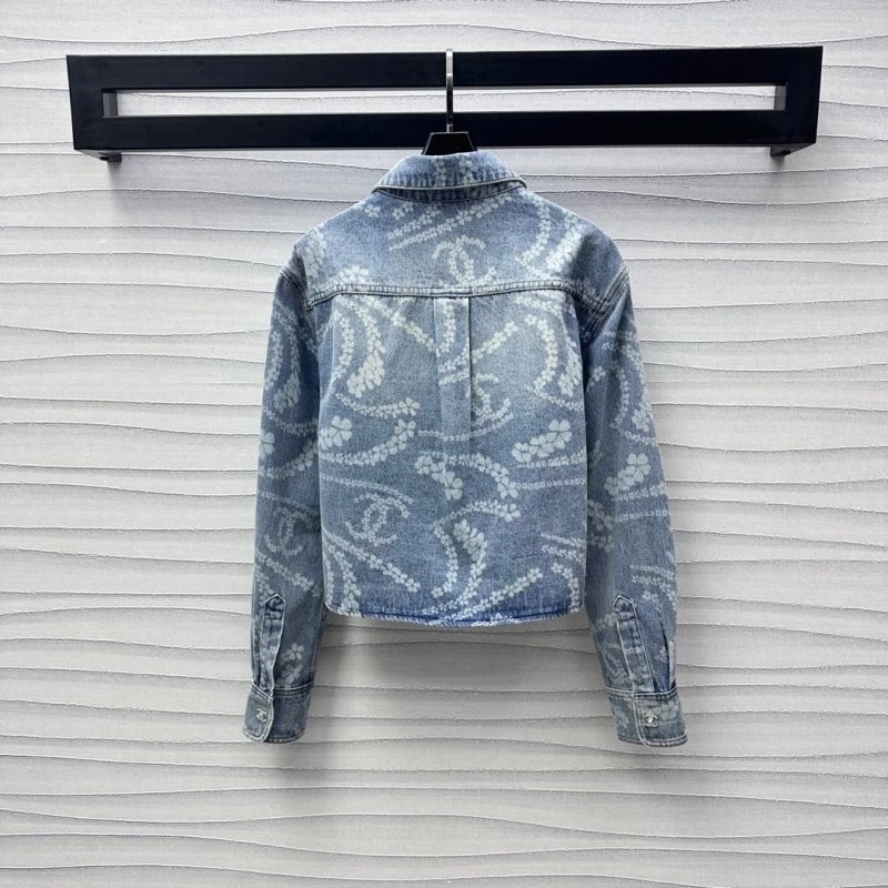 Chanel Outwear Fashionable 108145