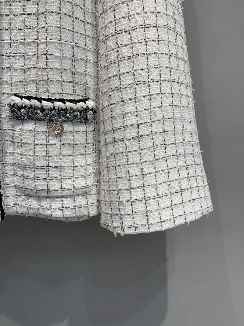 Chanel Outwear Flexible 108130