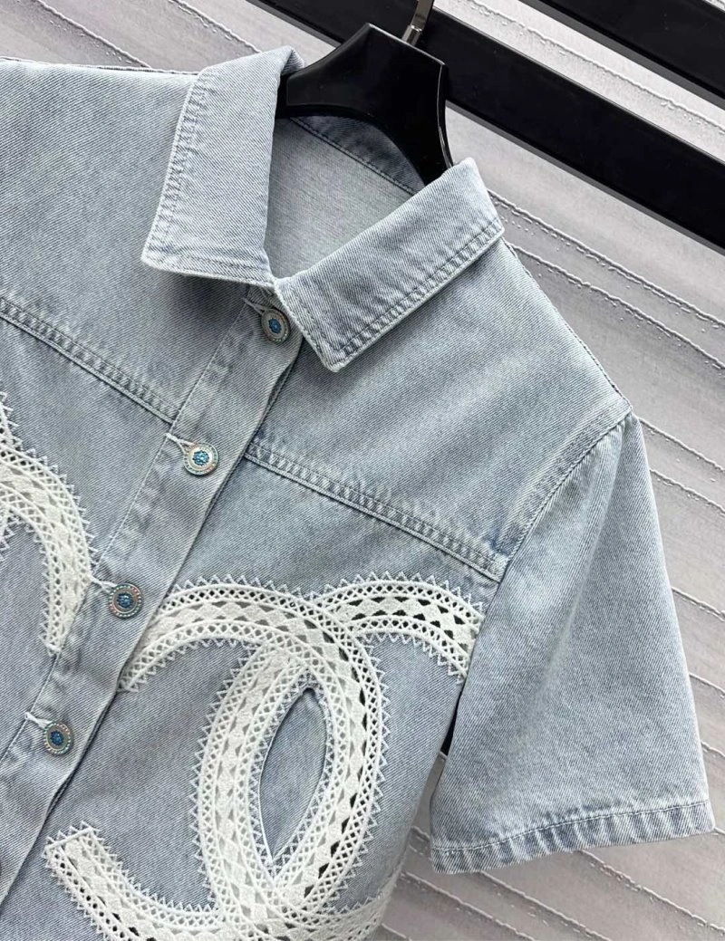 WaterResistant Chanel Outwear 108106