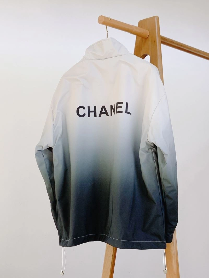 Attractive Chanel Outwear 111256