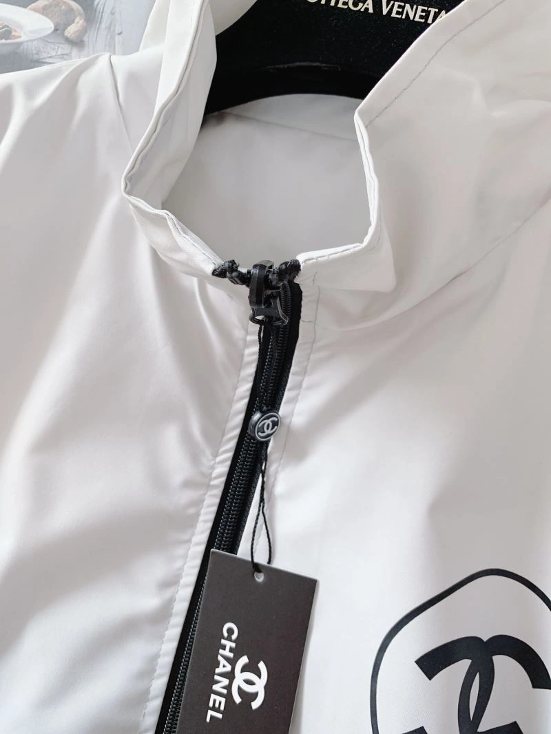Attractive Chanel Outwear 111256