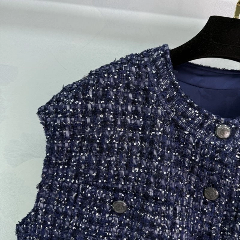 Timeless Chanel Outwear 109779