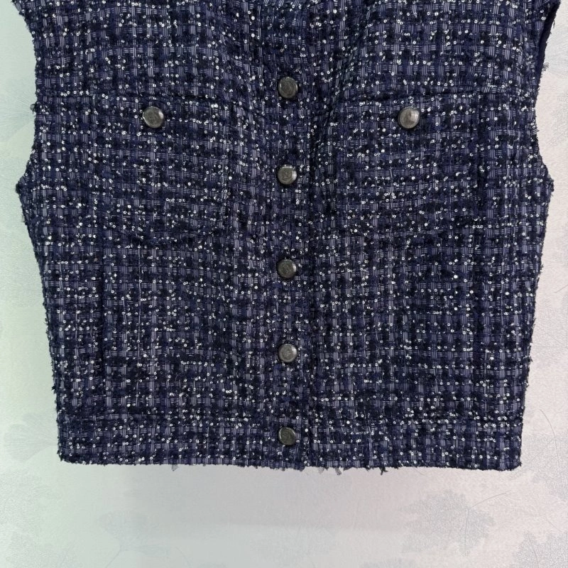 Timeless Chanel Outwear 109779
