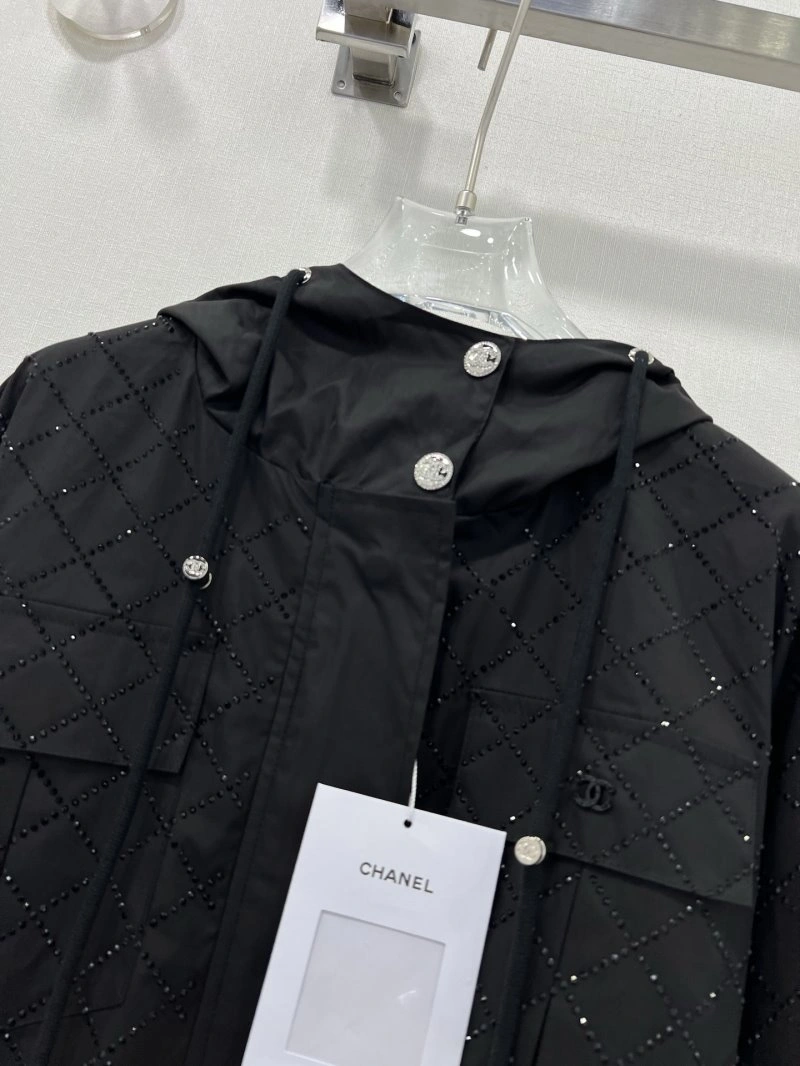 Youthful Chanel Outwear 109804
