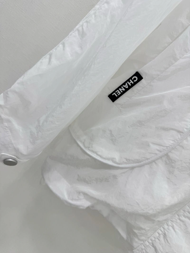 Chanel Outwear Breathable 109792