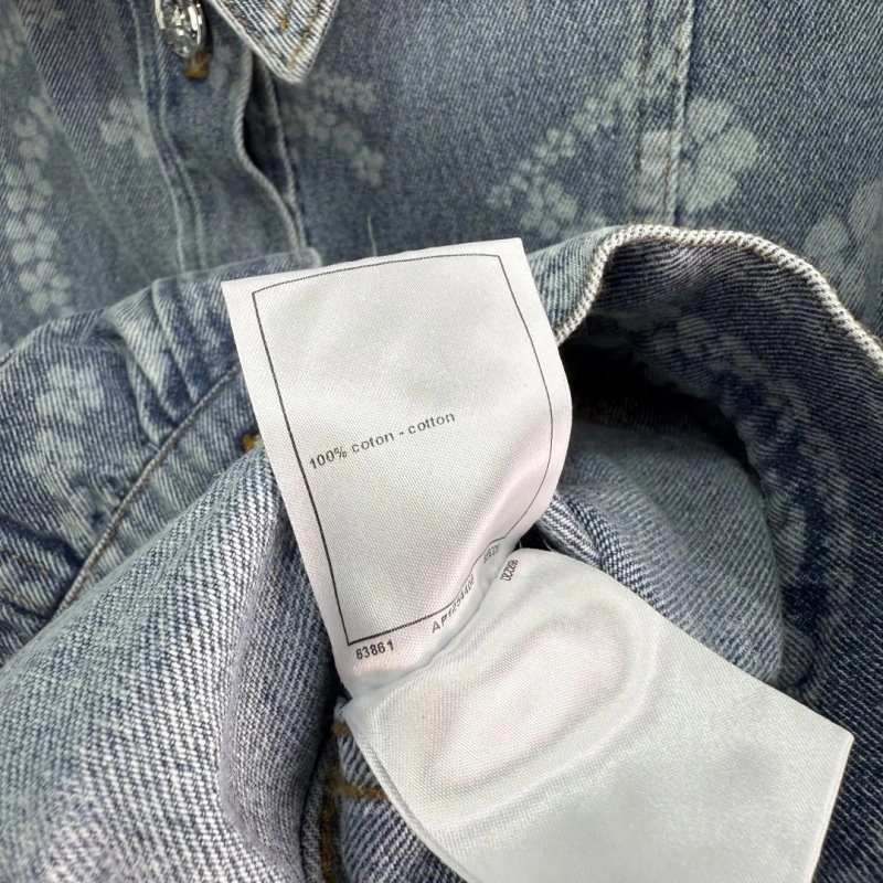 Chanel Outwear MoistureWicking 109803