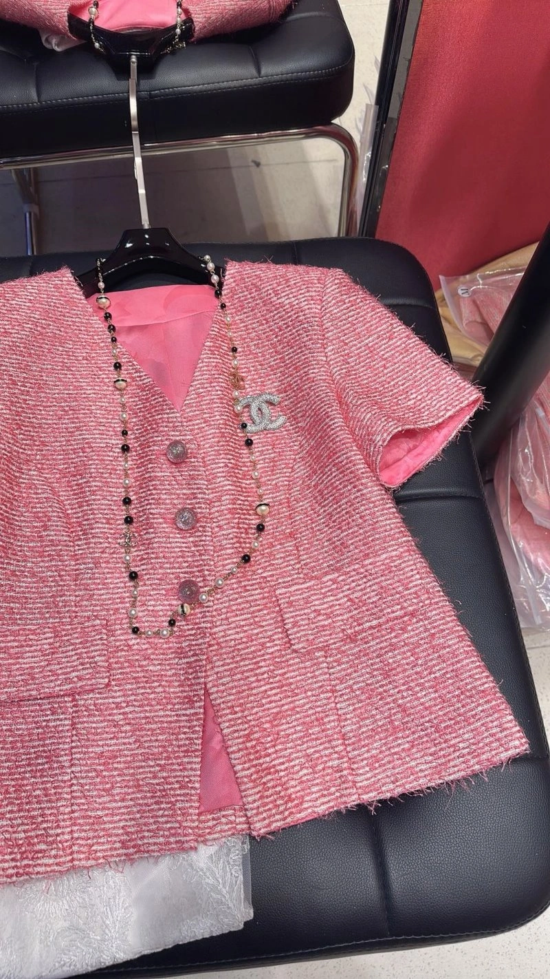 Chanel Outwear Stretchable 109789
