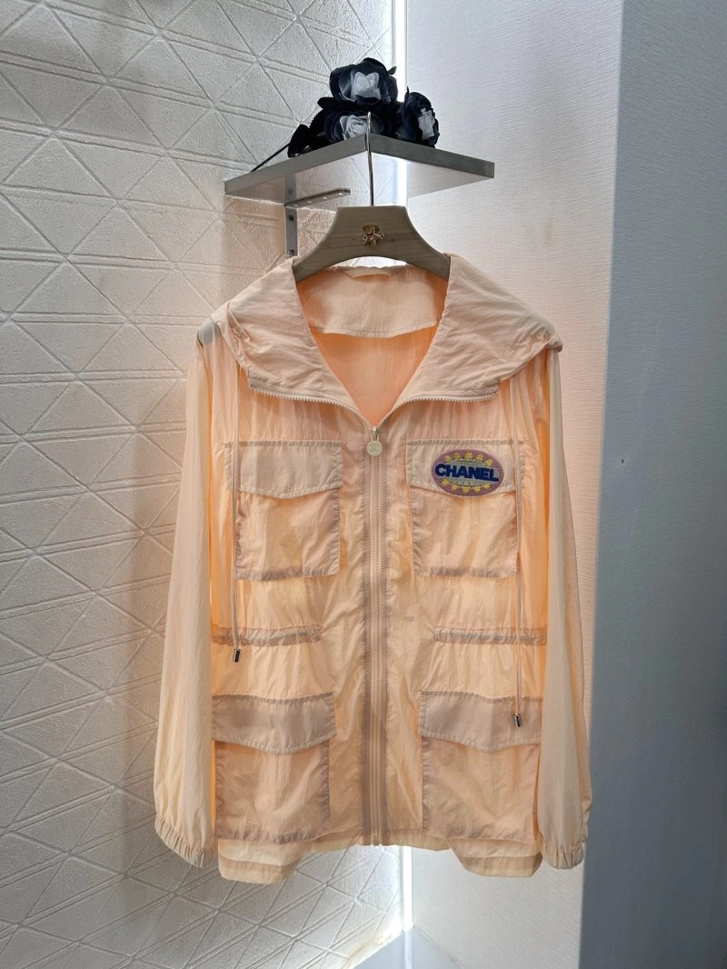 Unisex Chanel Outwear 109463