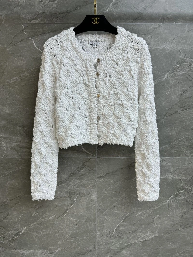 Classic Chanel Outwear 109444
