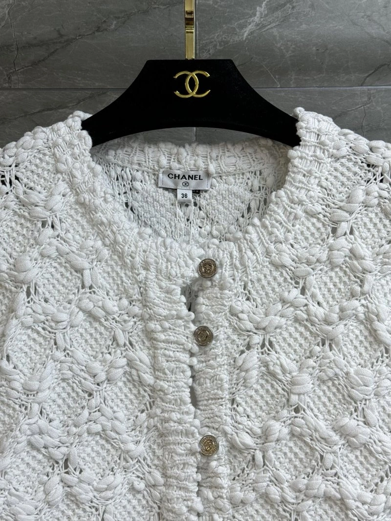 Classic Chanel Outwear 109444