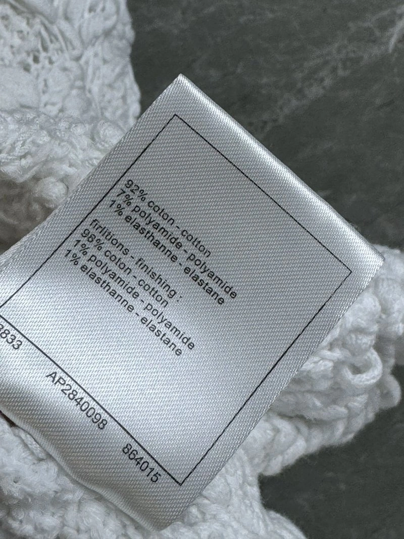 Classic Chanel Outwear 109444