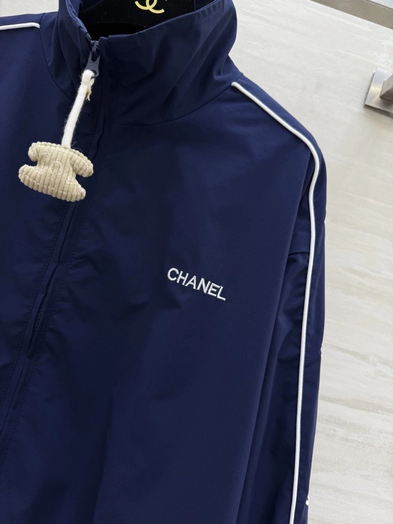 Chanel Outwear Flexible 109447