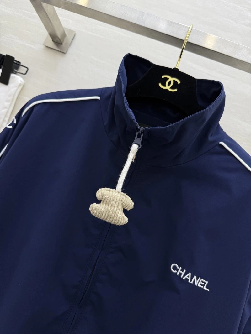 Chanel Outwear Flexible 109447