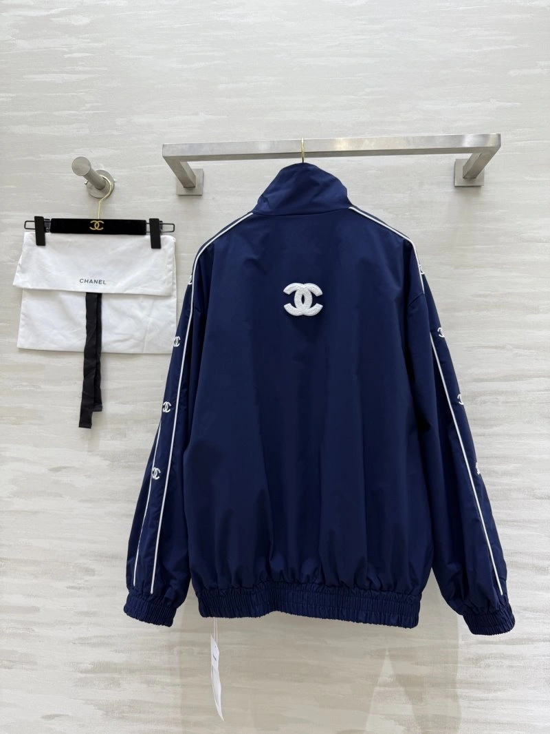 Chanel Outwear Flexible 109447