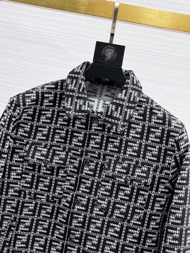 Unisex Chanel Outwear 111226