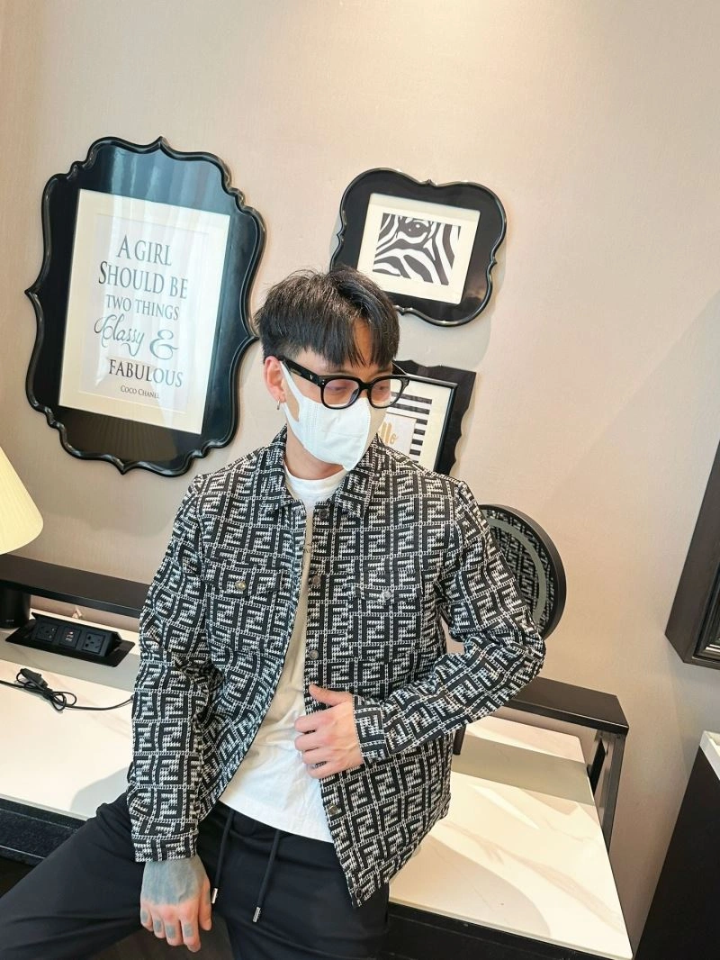 OnTrend Chanel Outwear 111180