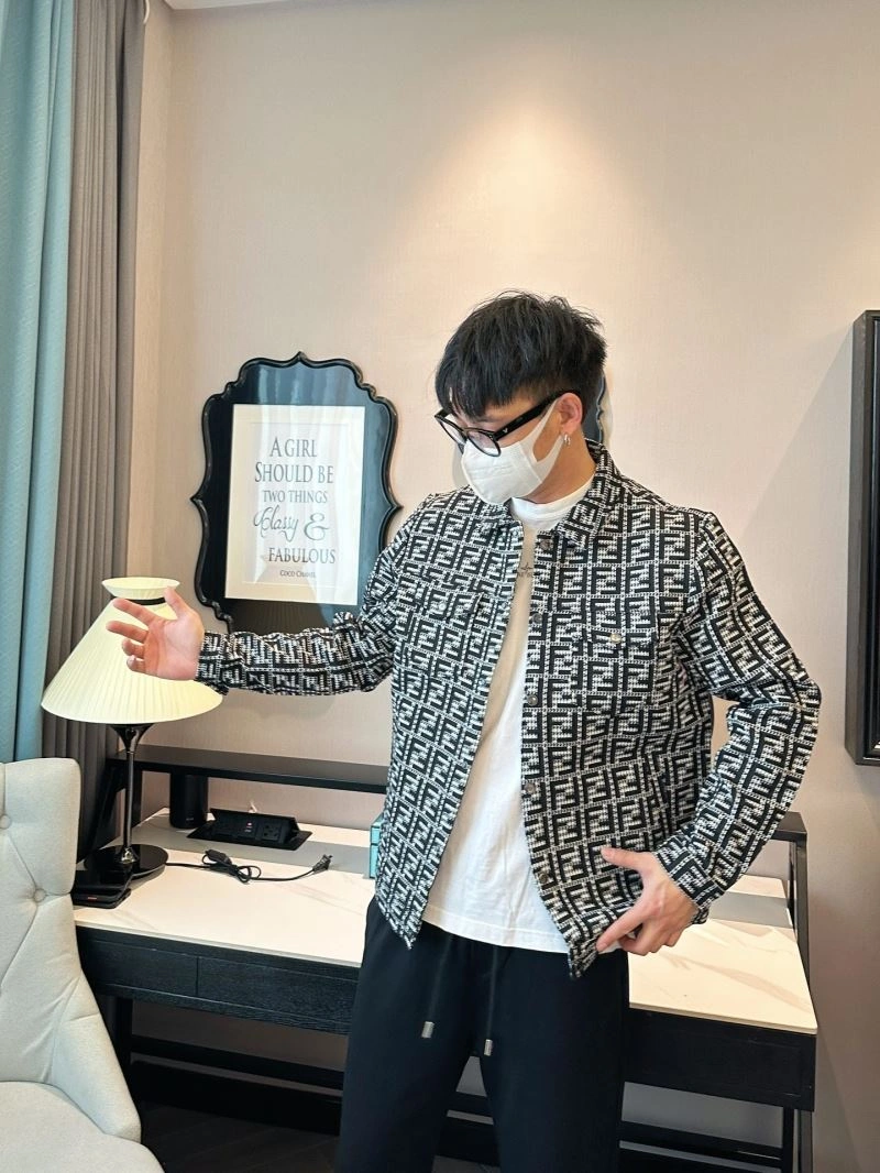 OnTrend Chanel Outwear 111180