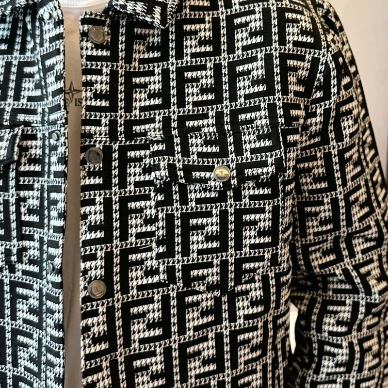 OnTrend Chanel Outwear 111180