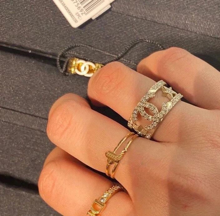 Minimalist Chanel Rings 230371
