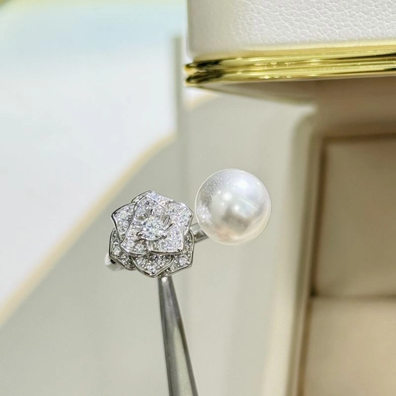 Versatile Chanel Rings 231972