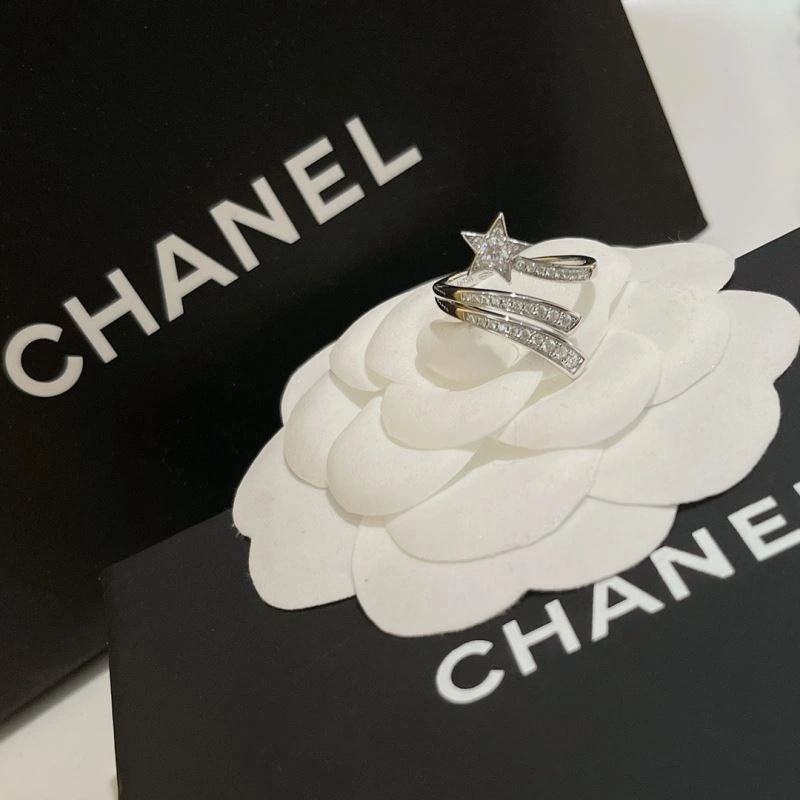 Sporty Chanel Rings 232017