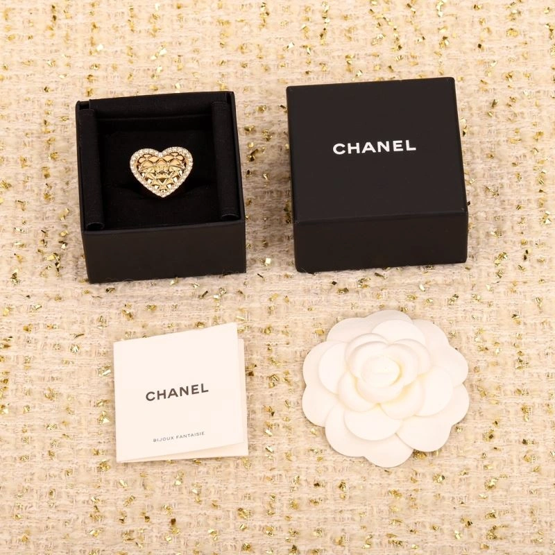 Trendsetting Chanel Rings 229347