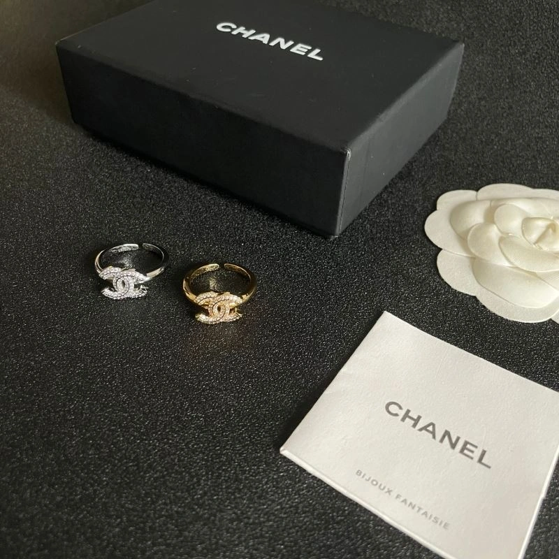 Refined Chanel Rings 225714