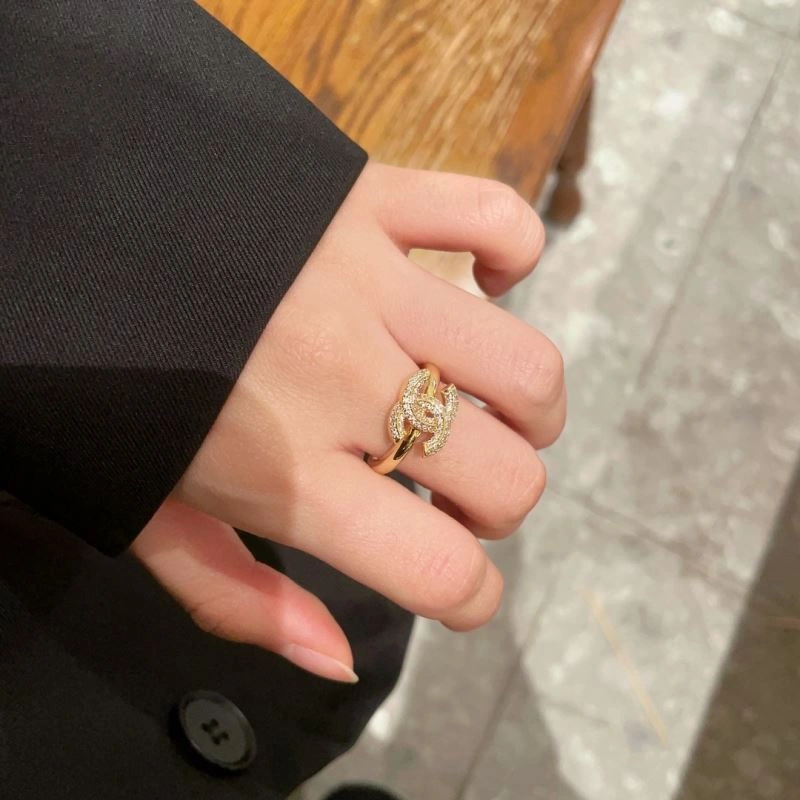 Refined Chanel Rings 225714
