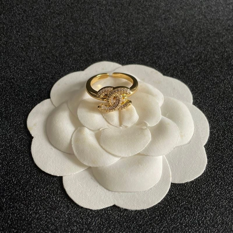 Refined Chanel Rings 225714