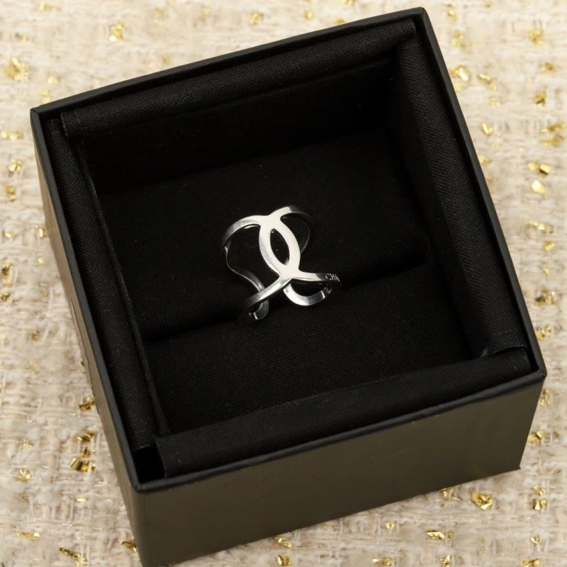Youthful Chanel Rings 223268