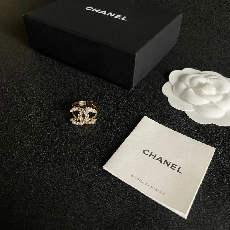 Versatile Chanel Rings 222034