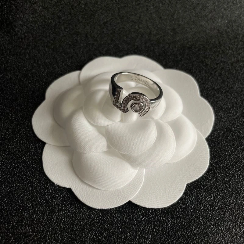 Compact Chanel Rings 222029