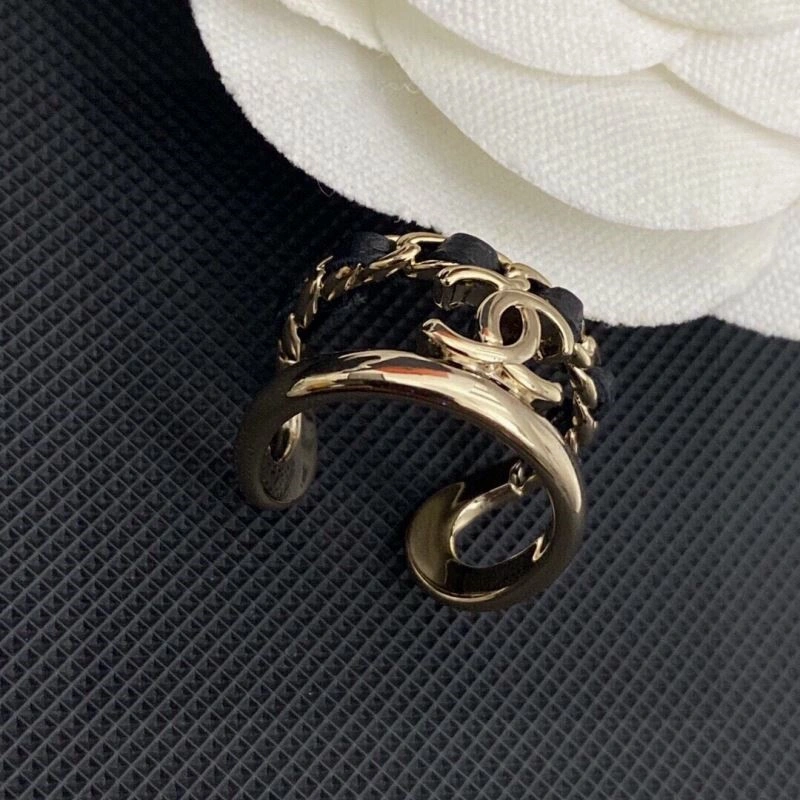 ZipUp Chanel Rings 220512