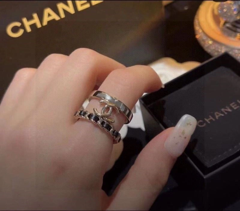ZipUp Chanel Rings 220512