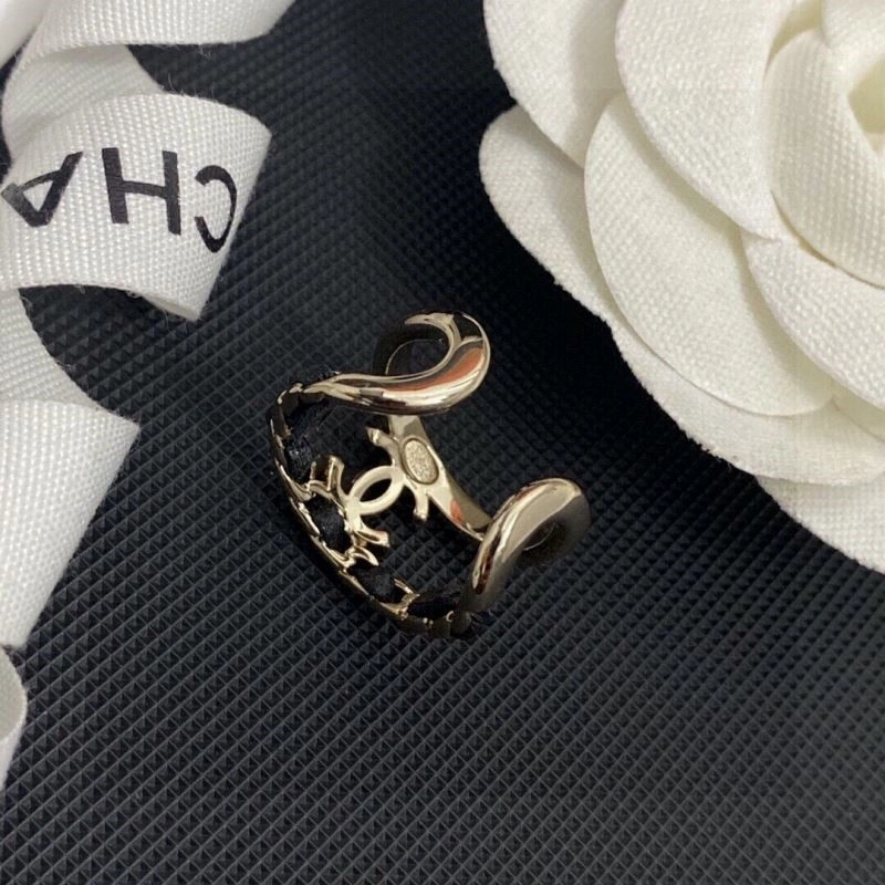 ZipUp Chanel Rings 220512