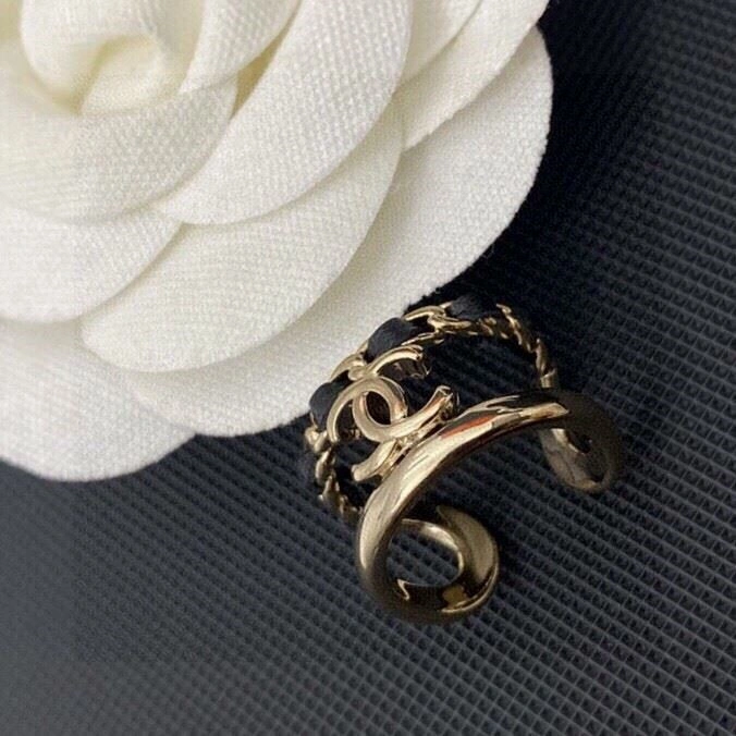 ZipUp Chanel Rings 220512