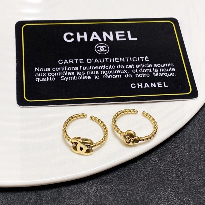 Supportive Chanel Rings 220507