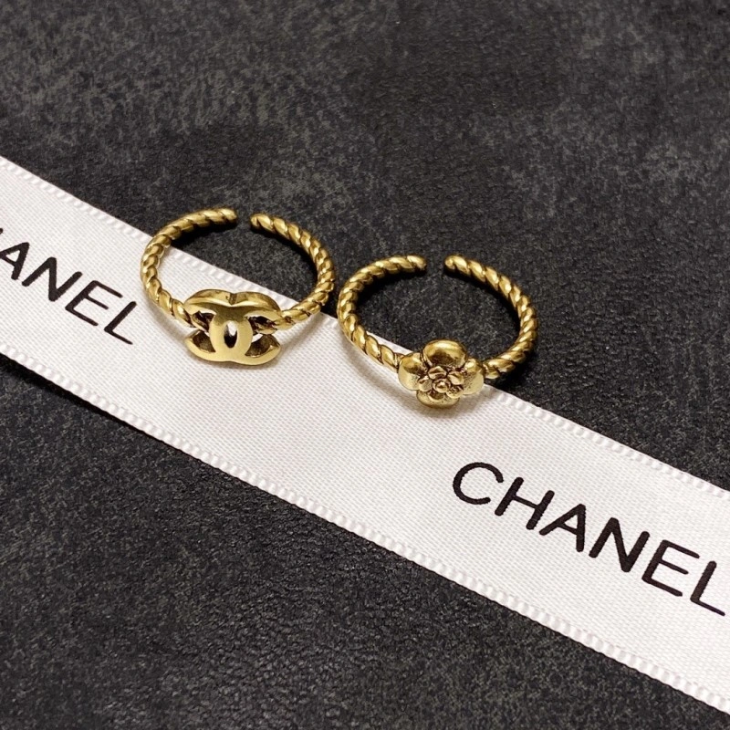 Supportive Chanel Rings 220507