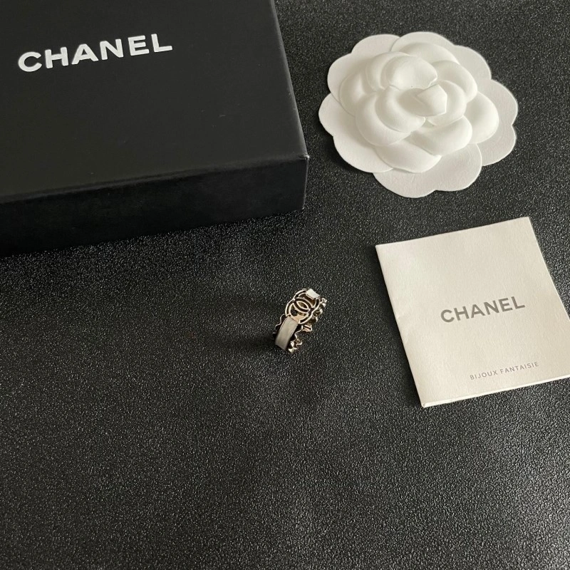 Snug Chanel Rings 220494