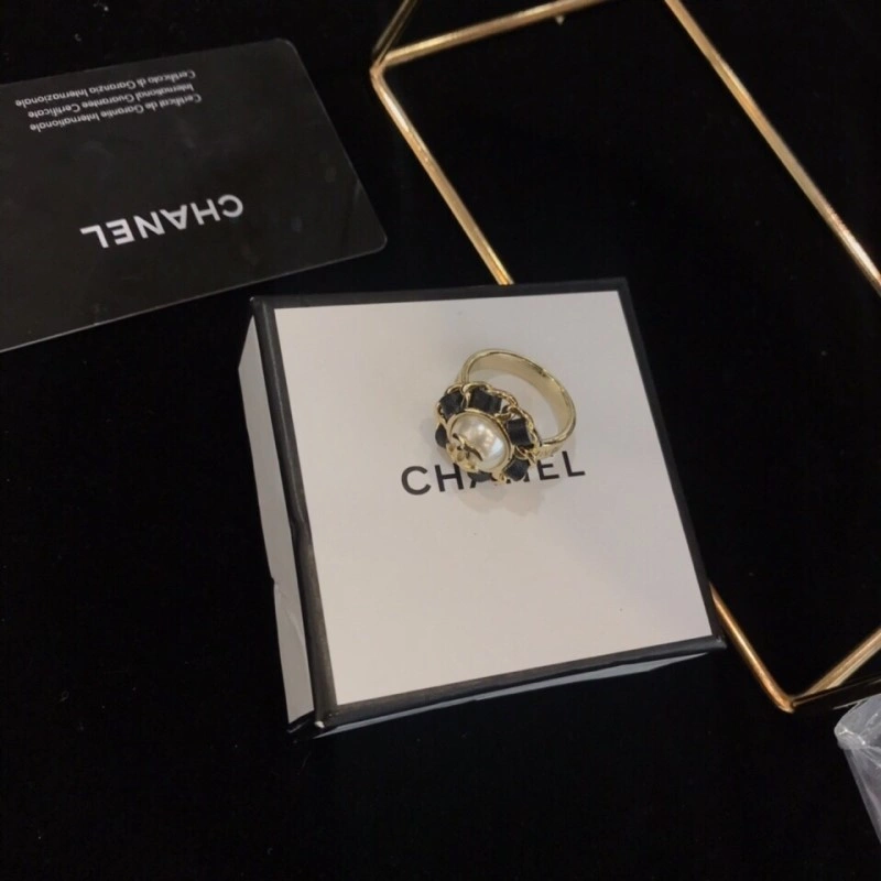 UrbanStyle Chanel Rings 220498