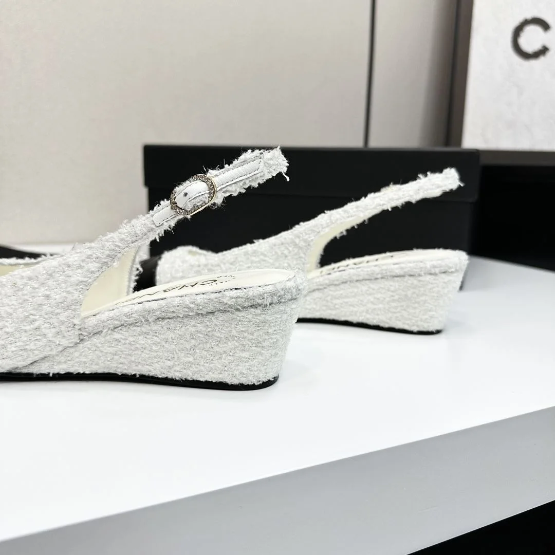 Chanel Sandals ZeroBulk 18455