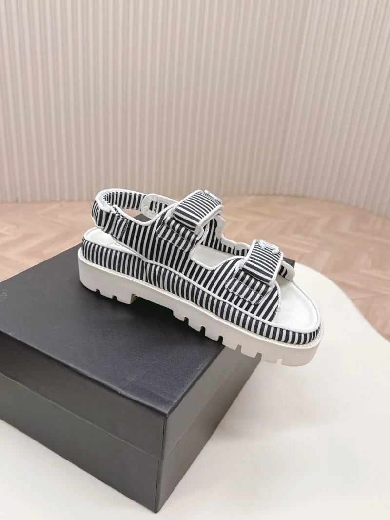 Youthful Chanel Sandals 20225
