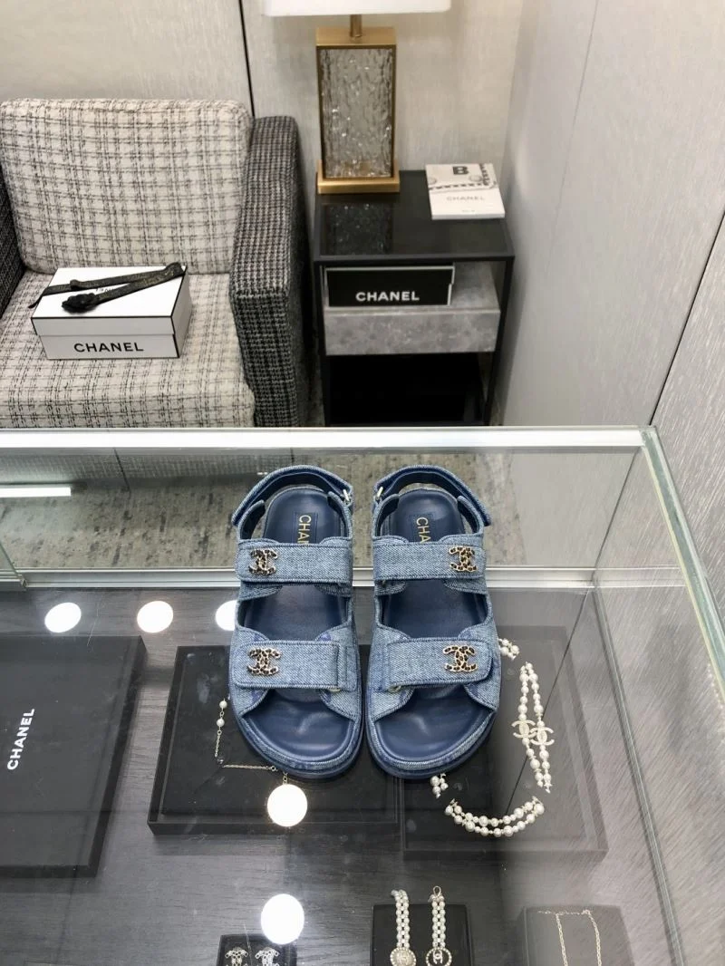 Elegant Chanel Sandals 20185