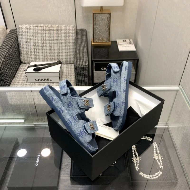 Elegant Chanel Sandals 20185