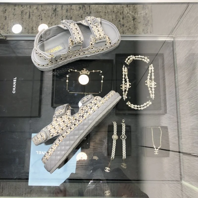 Sleek Chanel Sandals 20189