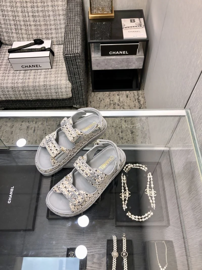 Sleek Chanel Sandals 20189