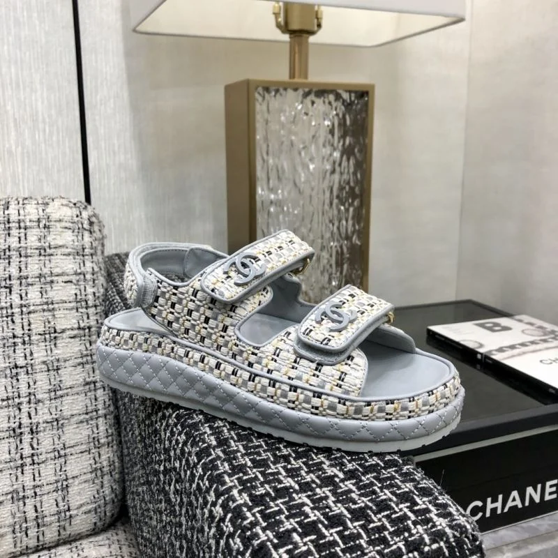 Sleek Chanel Sandals 20189