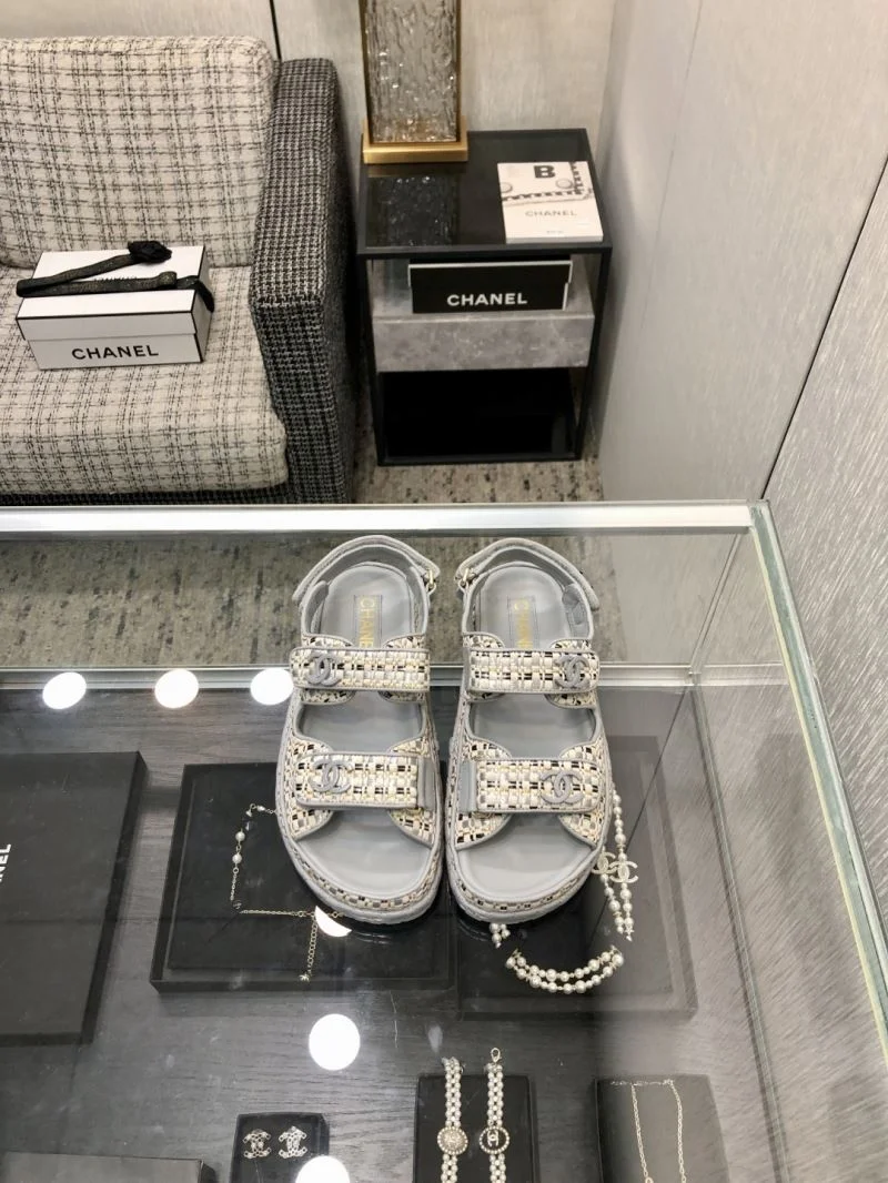 Sleek Chanel Sandals 20189